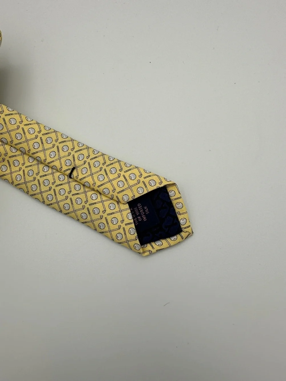 Vineyard Vines Yellow Golf Club Balls 100% Silk Tie Necktie
